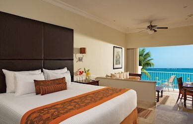 Preferred Club Jr Suite Ocean Front