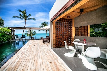 3 Bedroom Beachfront Pool Residence