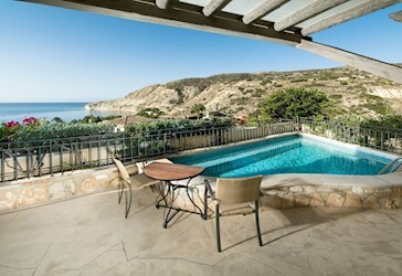 Executive Suite Sea View Eagle&#39;s Nest with a Private Plunge Pool