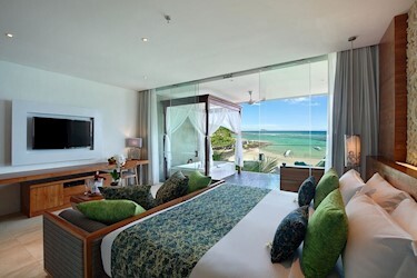 Luxury Ocean View Suite