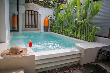 Hydro Pool Villa