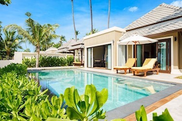 Beachfront Pool Villa