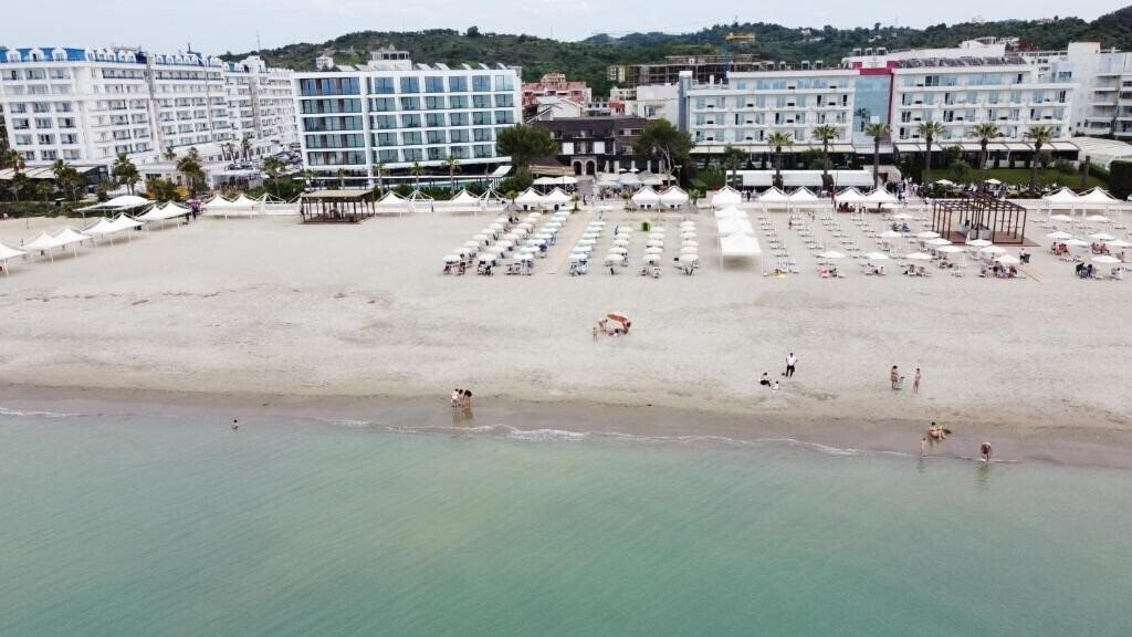Hotel Oaz 3*