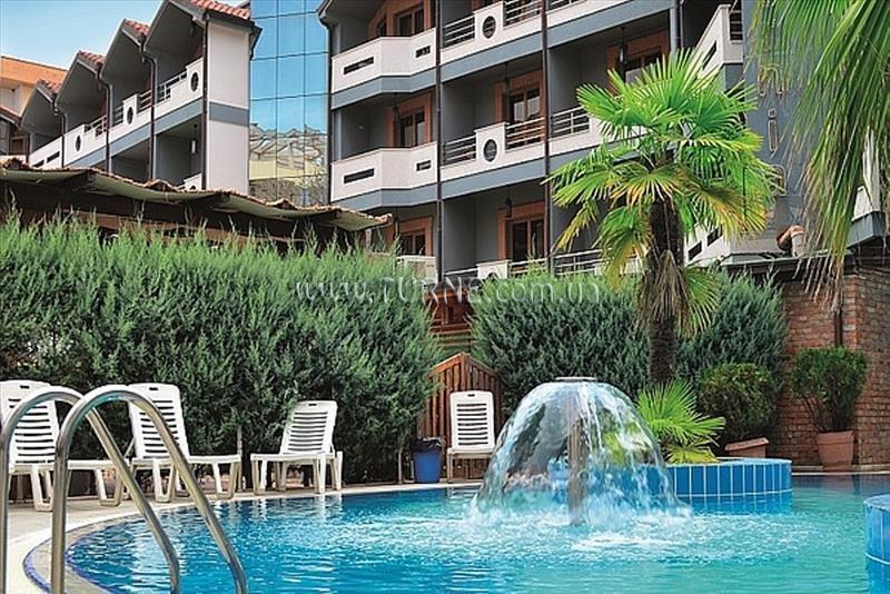 Hotel California 4*