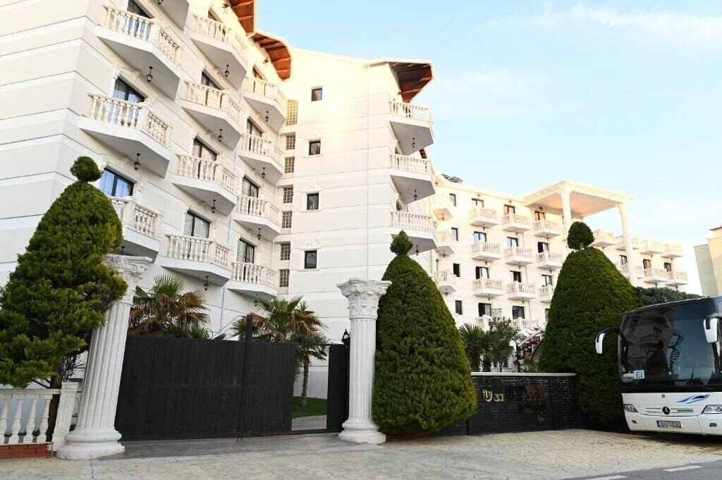 Фото Onufri (ex. Onufri Hotel & SPA) 3*