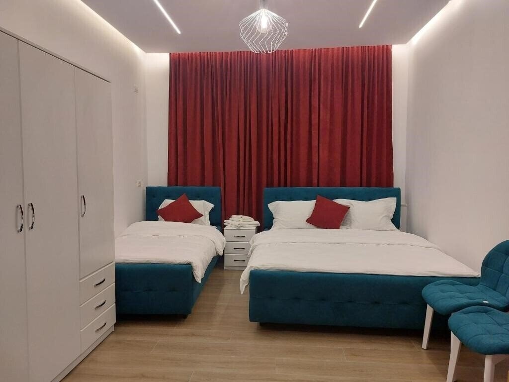 Imaginea Grand Hotel Durres (ex. Grand) 3*