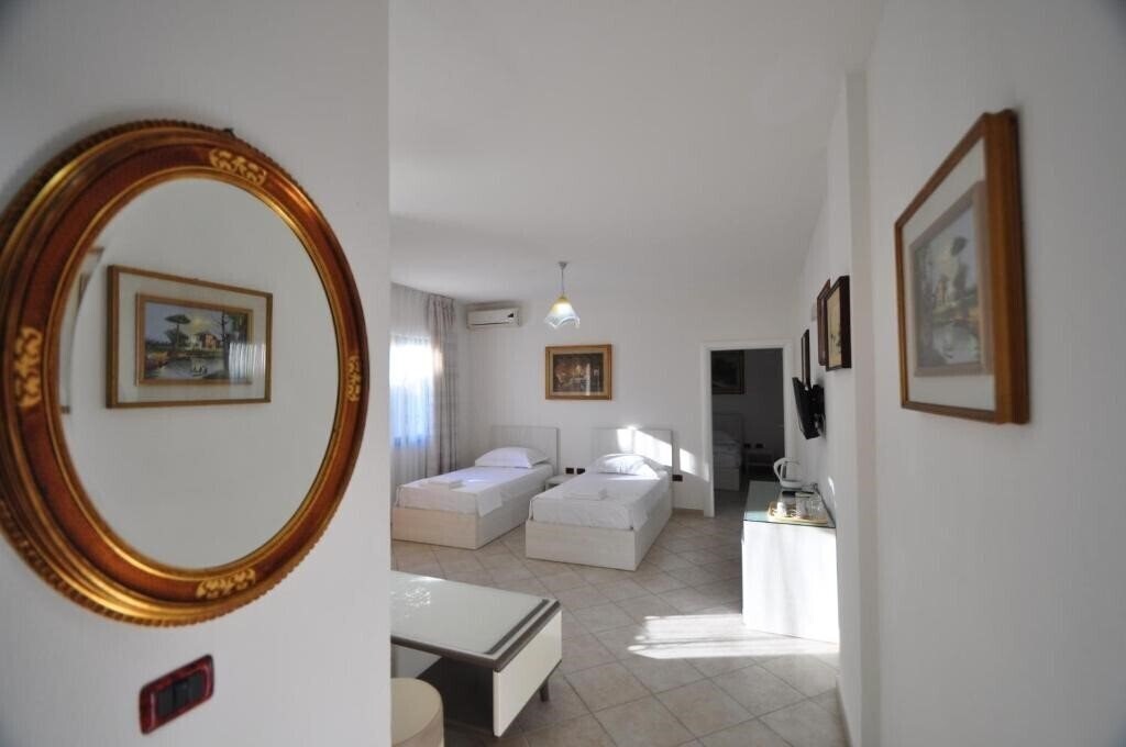 Imaginea Shkodra Residence 3*