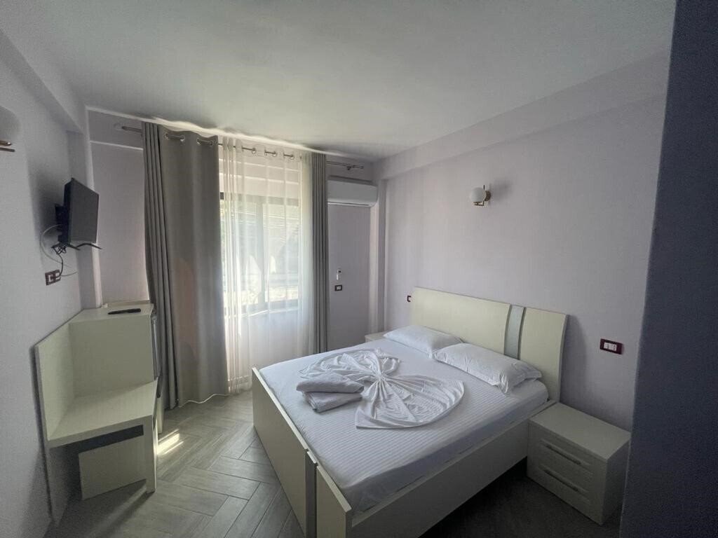 Imaginea Hotel Ferrara 3*