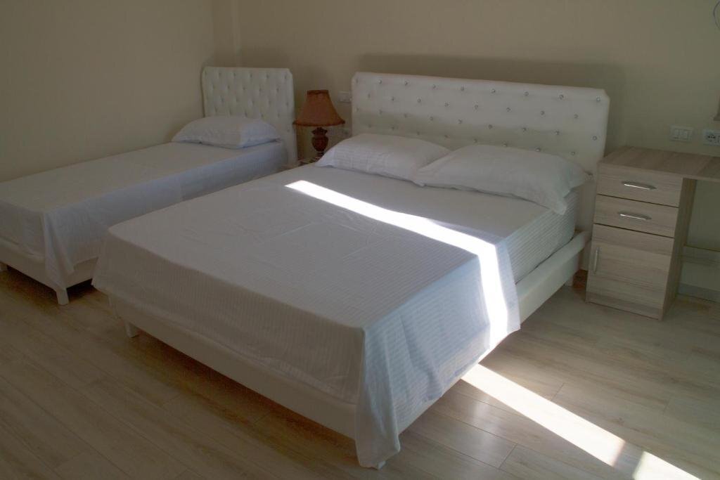 Imaginea Korabi Hotel 3*