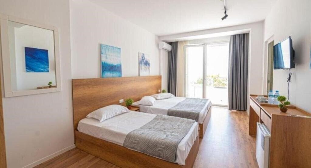 Imaginea Hotel Besani 3*