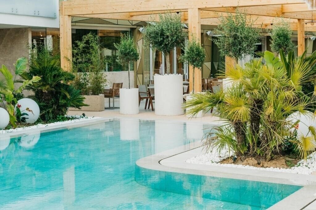 Imaginea Elite Bay Boutique Hotel (ex. Elite Bay Lalez) 4*