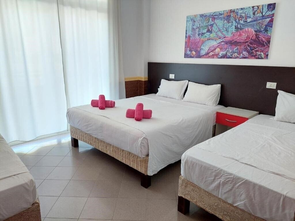 Fotografii Hotel Nacional (ex. Nacional Hotel Durres) 3*