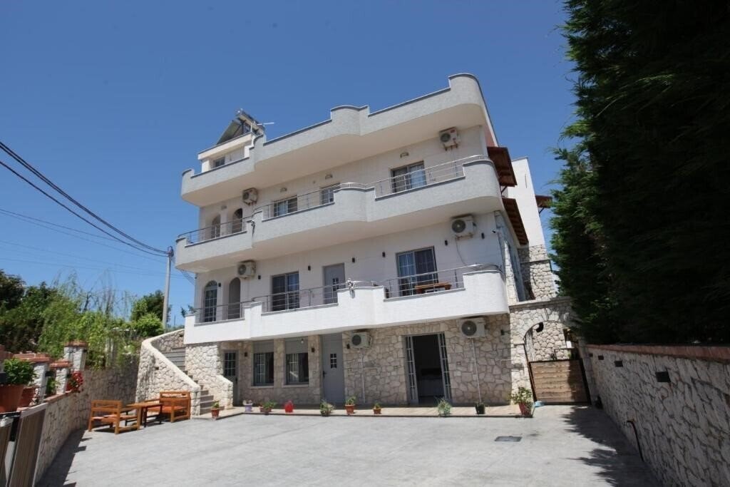Hotel Vila Anhel 3*
