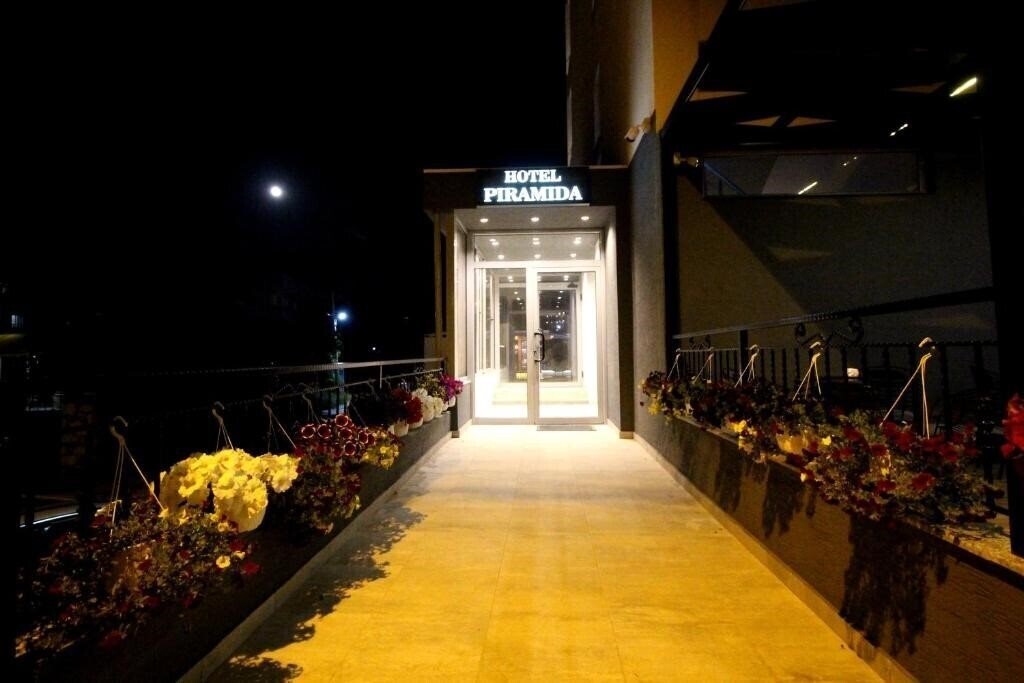 Fotografii Hotel Piramida 4*