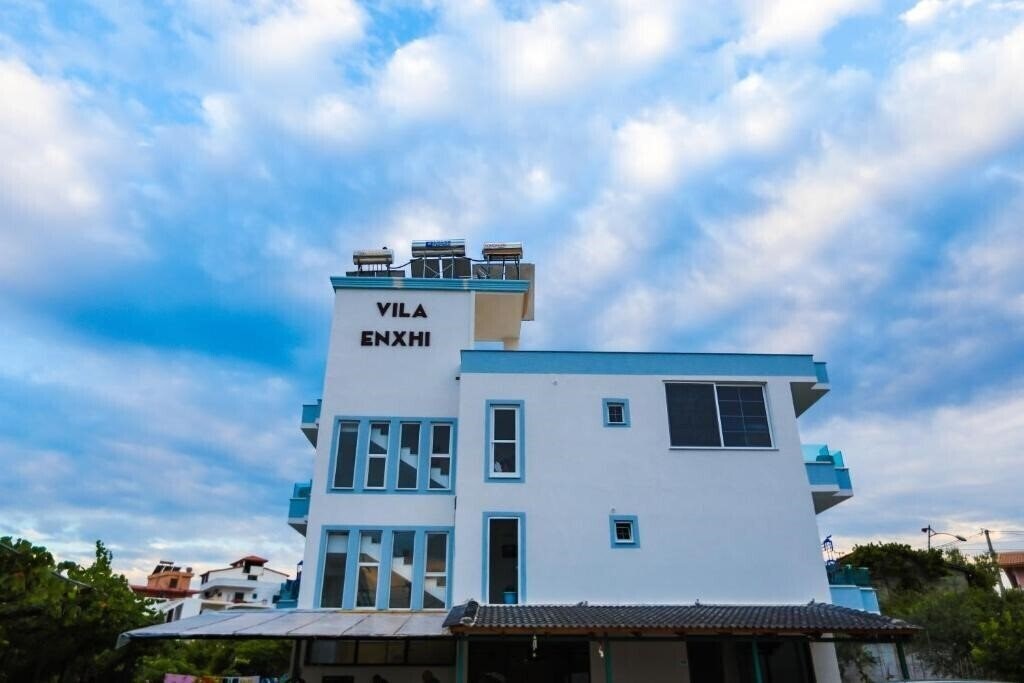 Imaginea Vila Enxhi 3*