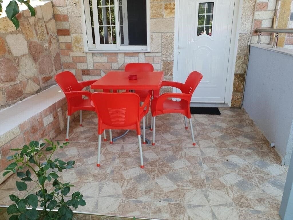 Imaginea Ylli Mance Apartments апартаменты