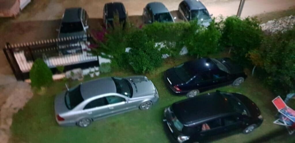 Imaginea Ylli Mance Apartments апартаменты