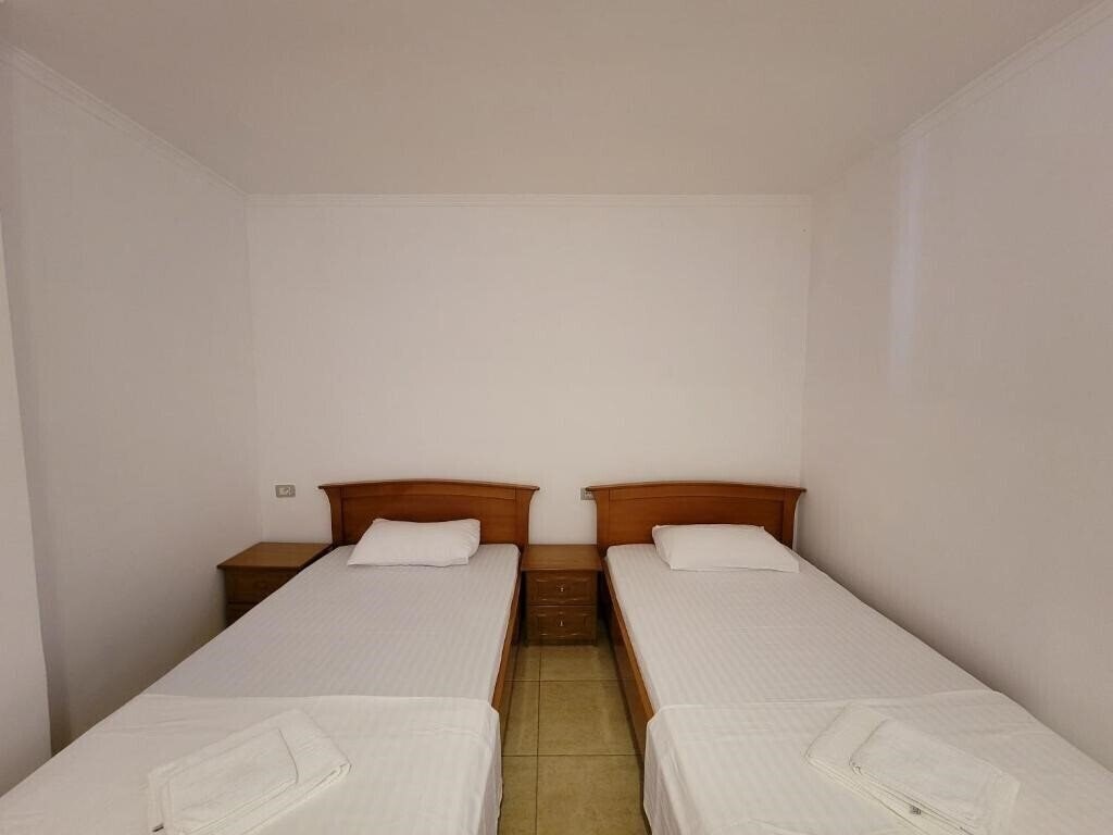 Imaginea Gjordeni Apartments 3*