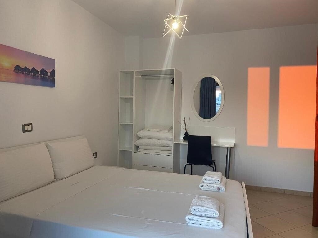 Imaginea Villa White 3*