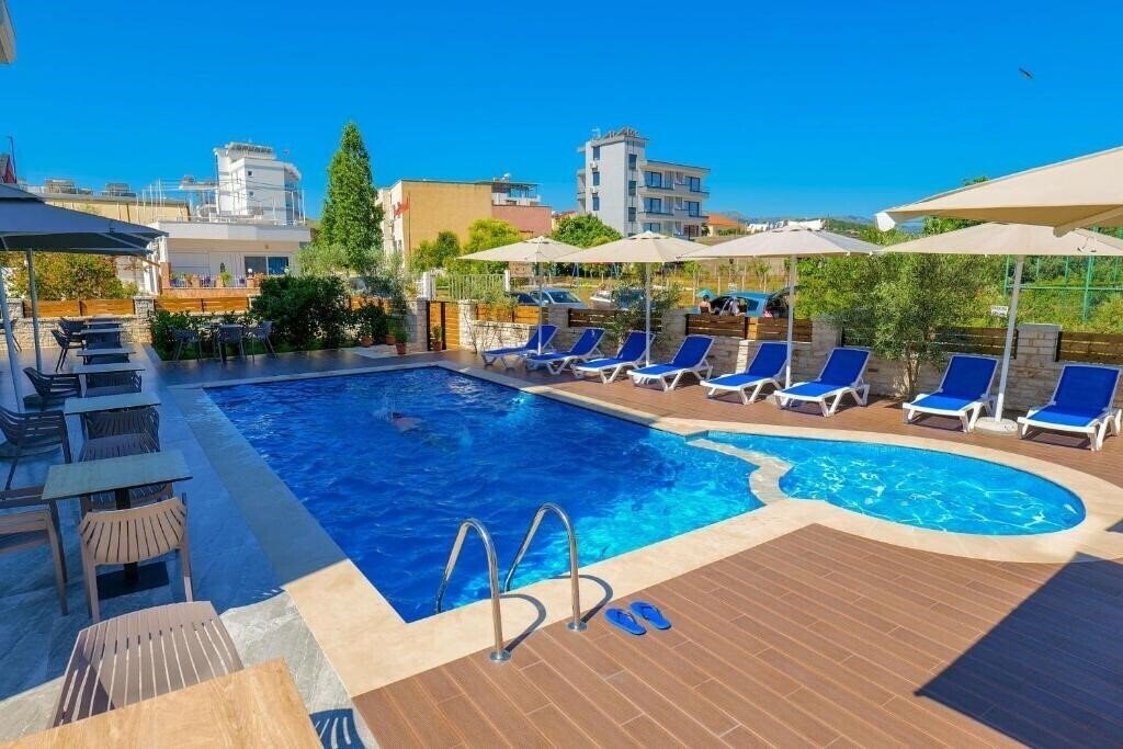 Imaginea Hotel Alexander 4*