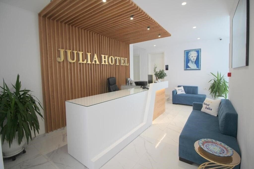 Imaginea Hotel Julia 3*