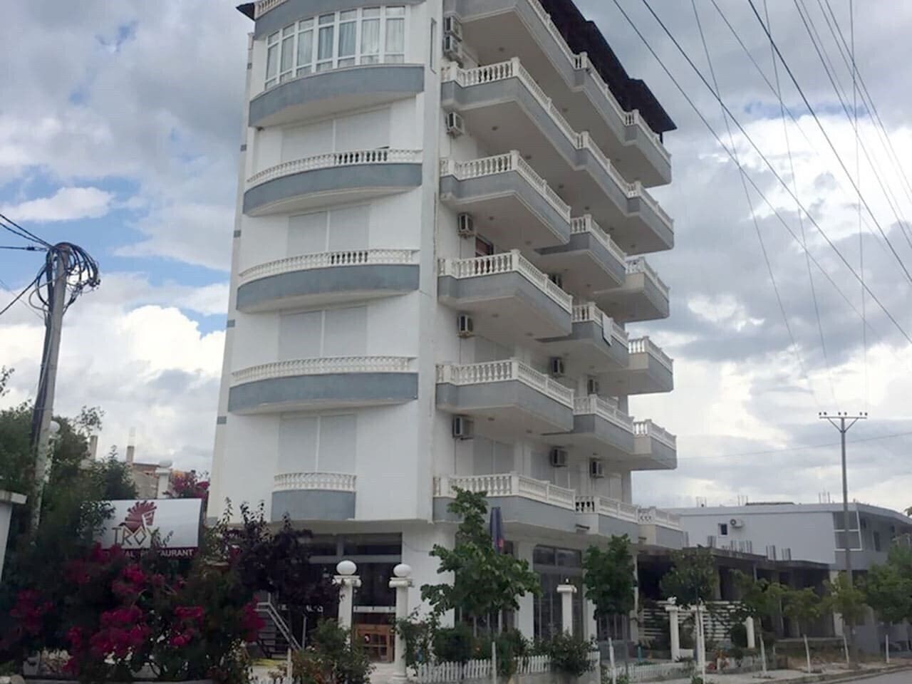 Hotel Troy Apartment 3*