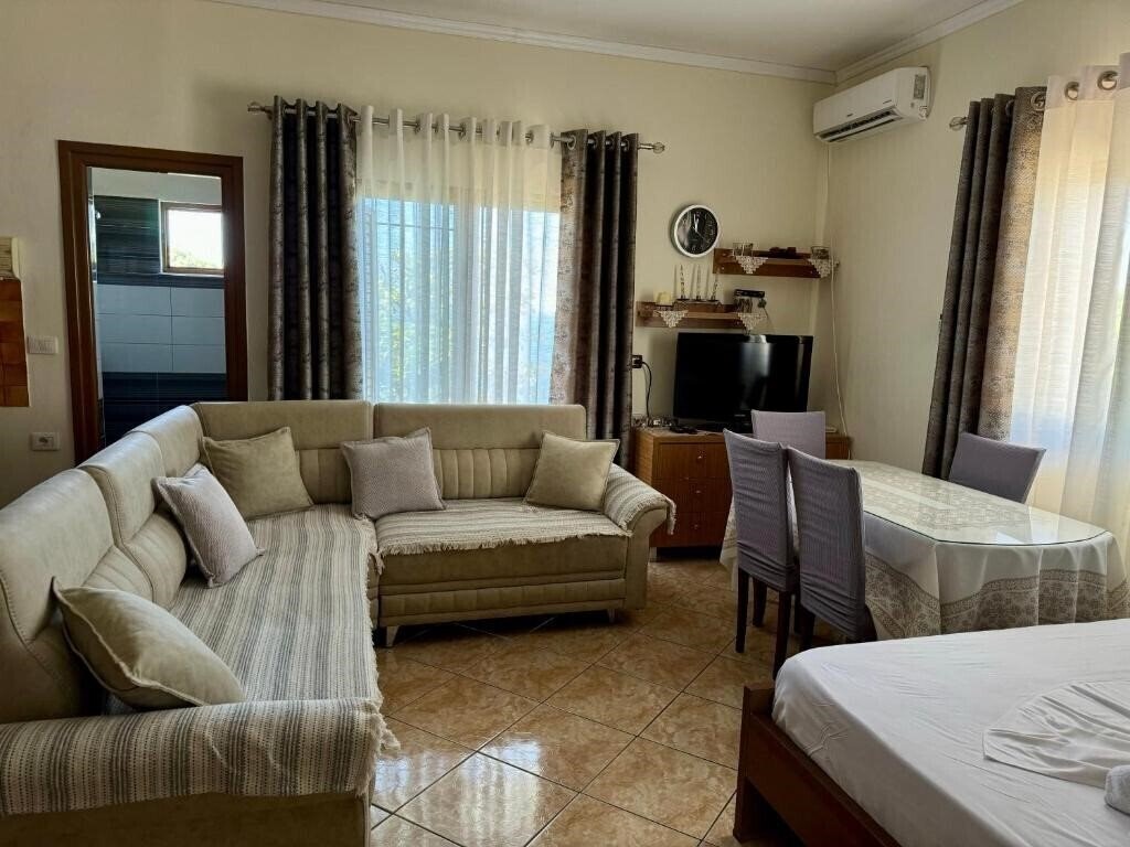 Imaginea Vila Paza Apartments 2*