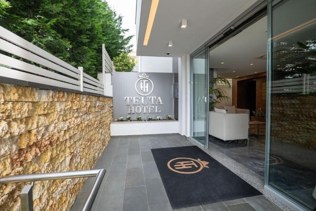 Fotografii Hotel Teuta 3*