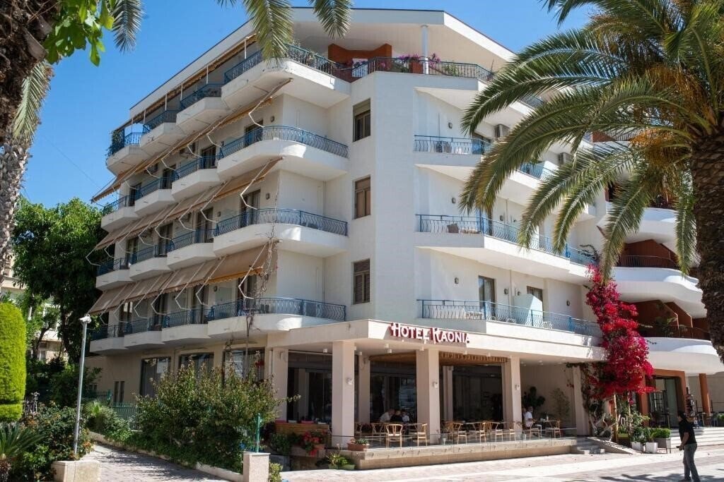 Hotel Kaonia 3*