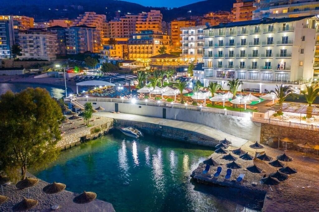 Fotografii Saranda Palace 4*
