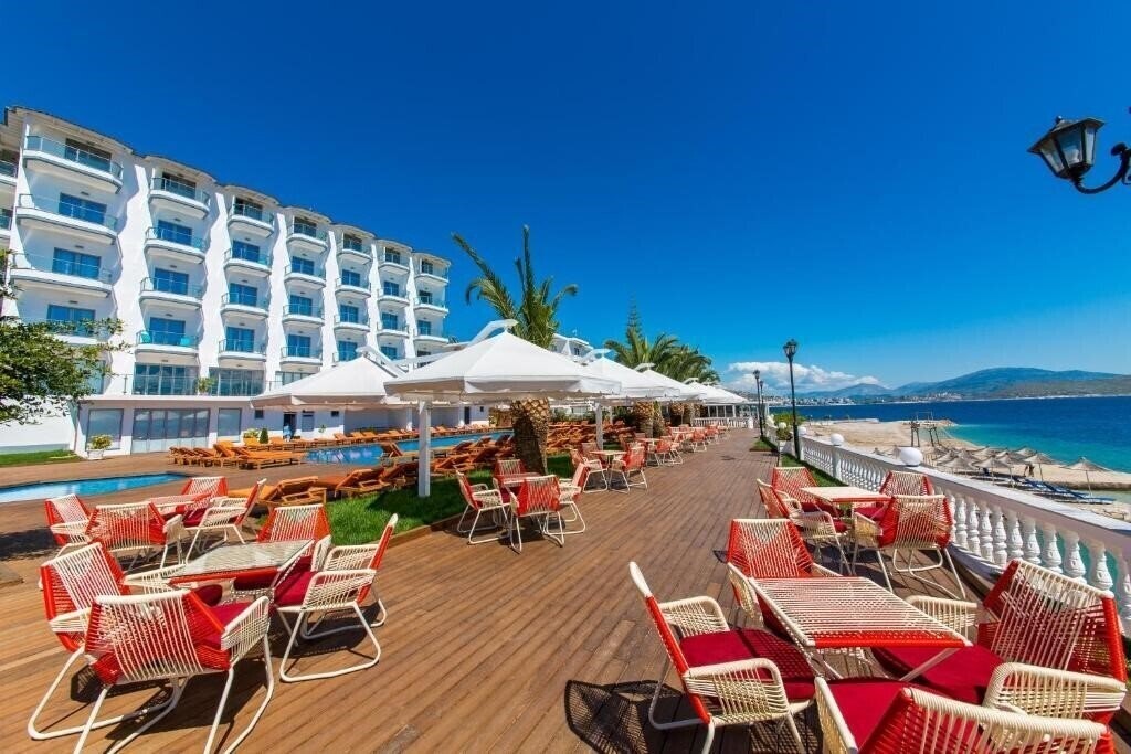 Imaginea Saranda Palace 4*