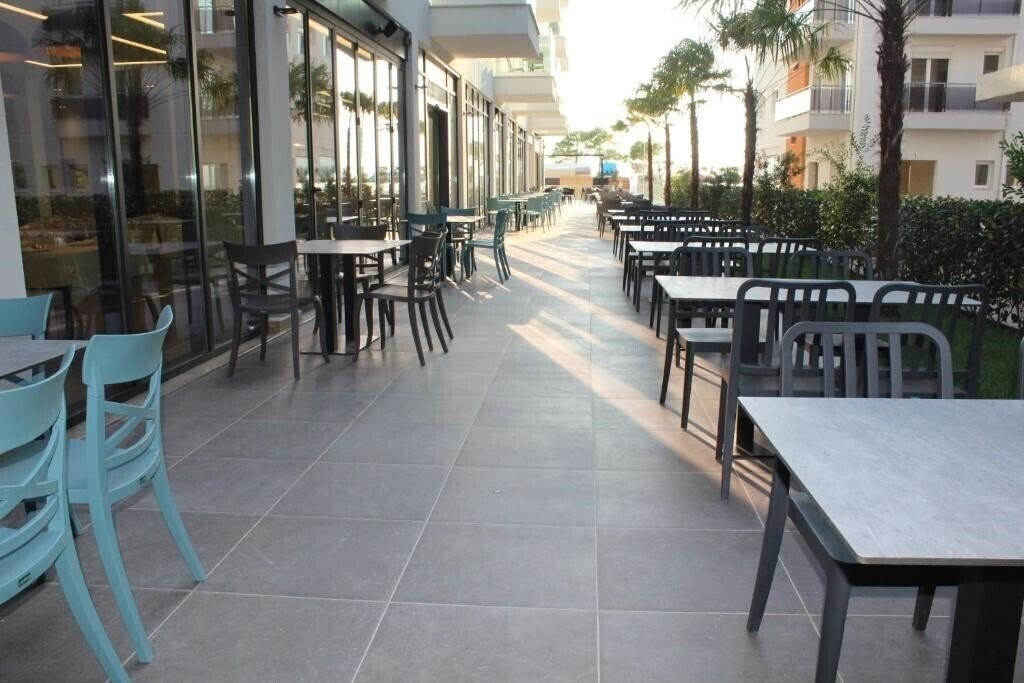 Imaginea Triumf Hotel 4*