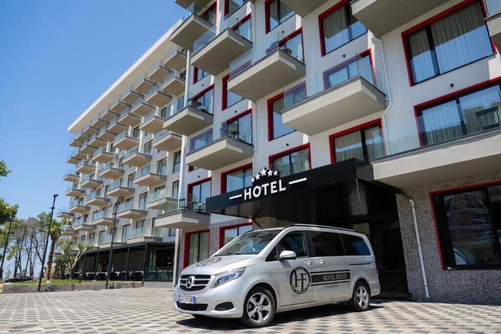 Hotel Hotel Frojd Kune 4*