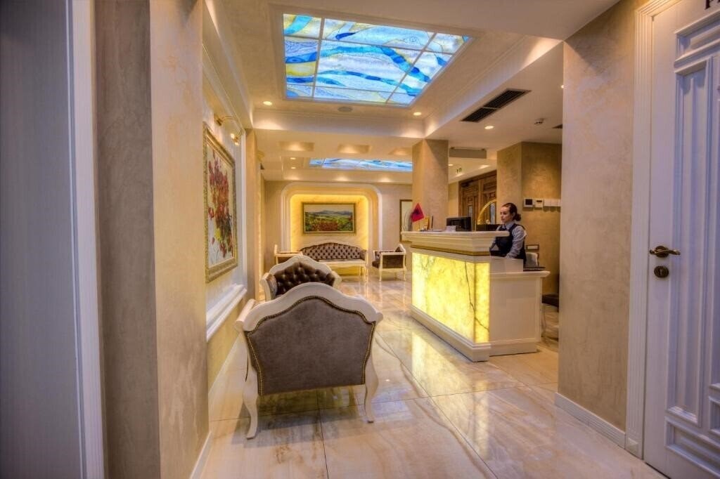 Imaginea Lot Boutique Hotel 3*