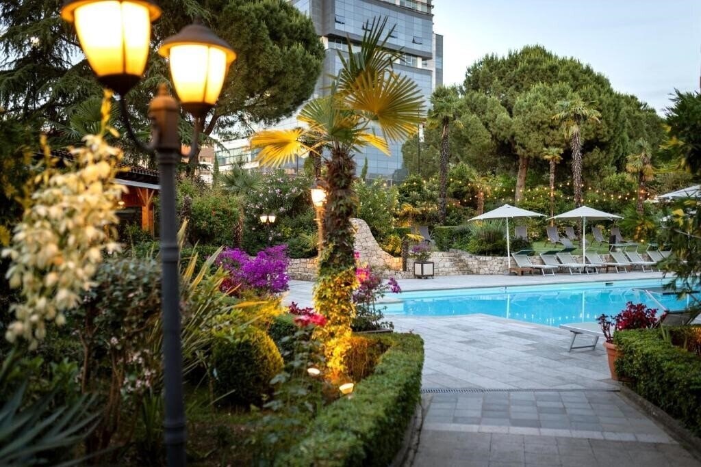Imaginea Rogner Hotel Tirana (ex. Rogner Europapark) 5*
