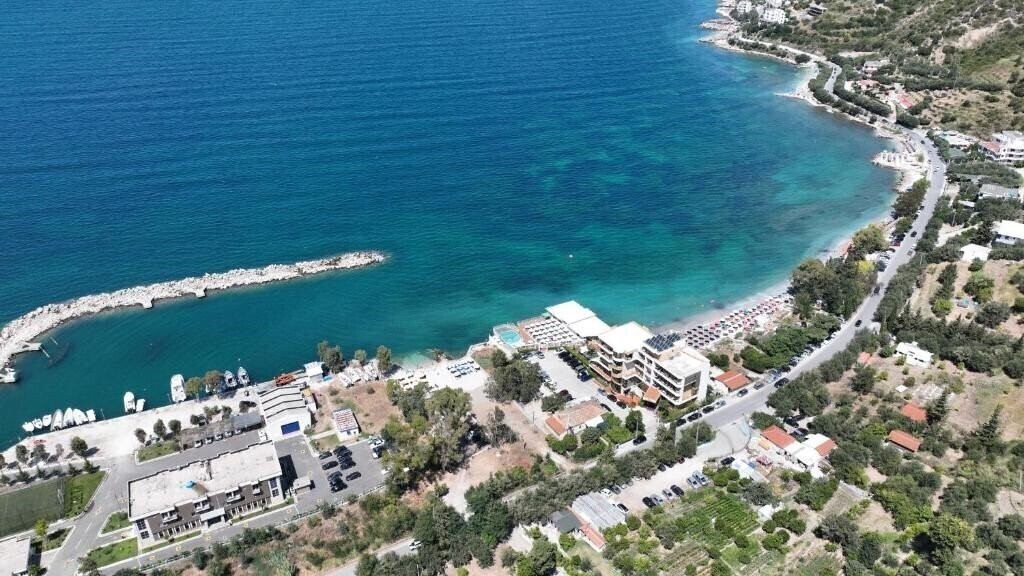 Imaginea Paradise Beach Hotel 4*