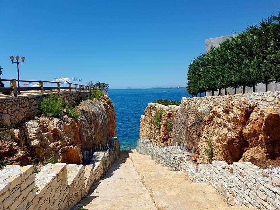 Отель Vlora Beach House Apartments 4*