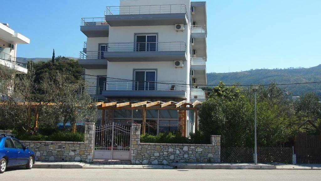 Hotel Rondos 3*