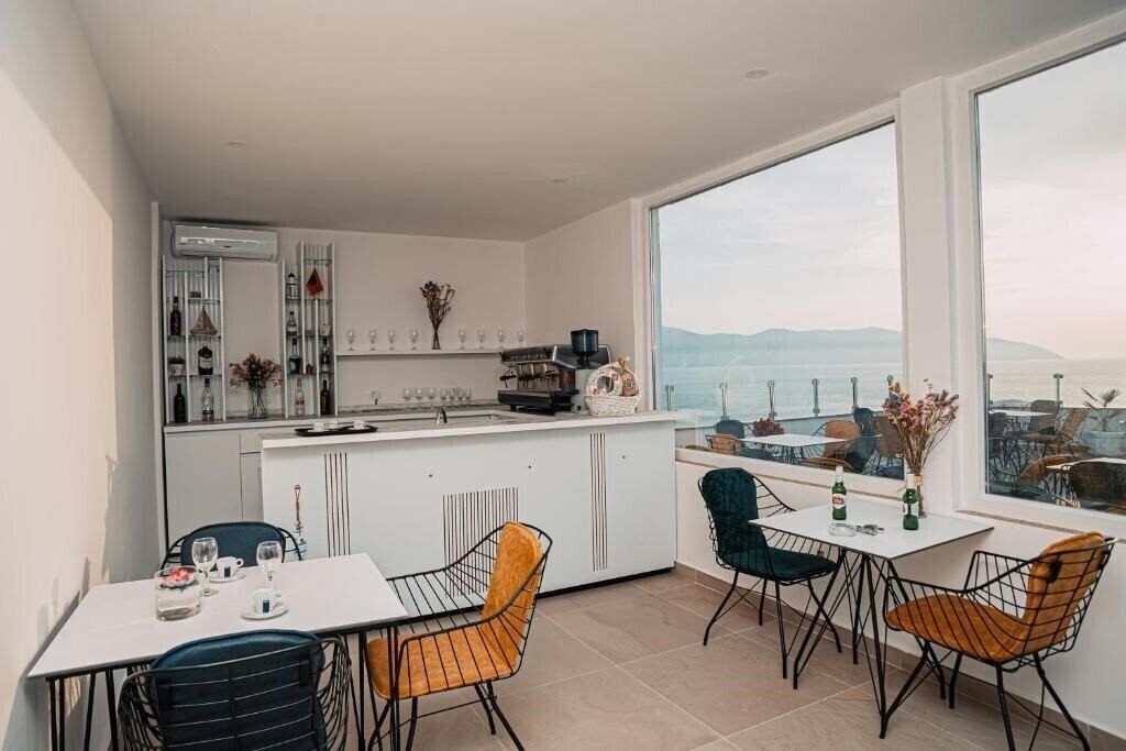 Fotografii Villa Bregdeti 3*