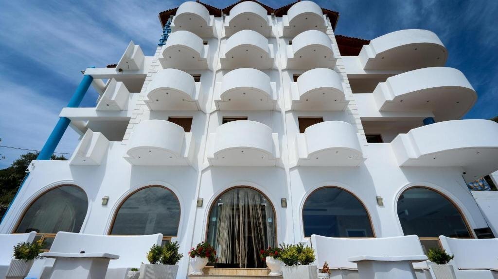 Фото Paradise Lukova 4*