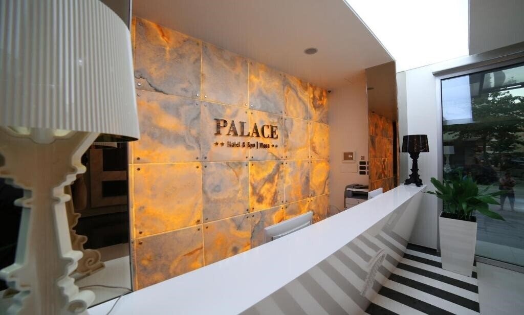Imaginea Hotel Palace (ex. Palace Hotel & SPA Vlore) 4*