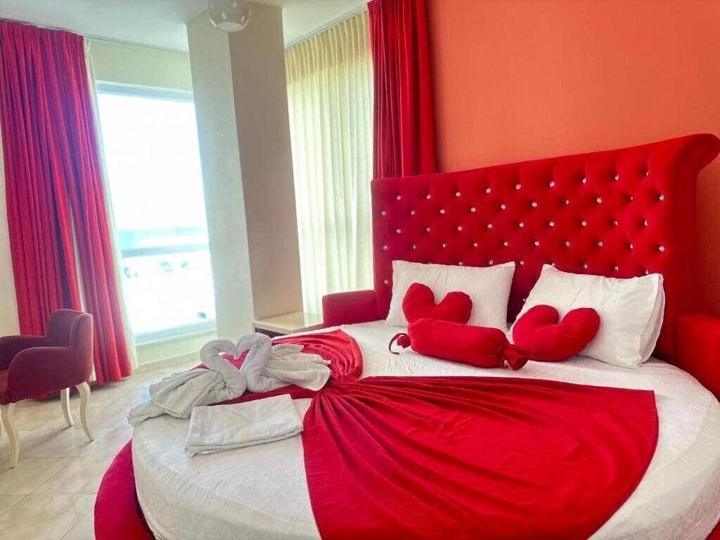 Картинка Garden Hotel 3*