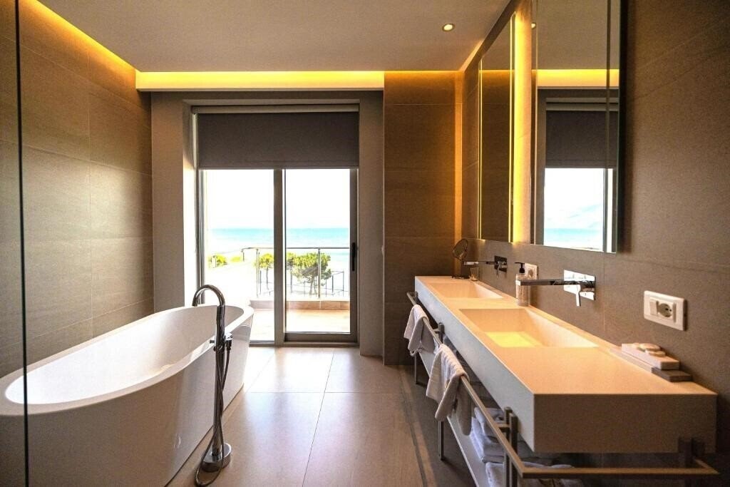 Imaginea Navy Hotel 4*