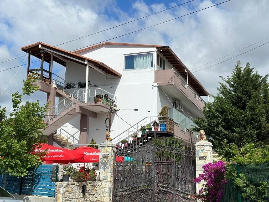 Отель Anel Suites 3*