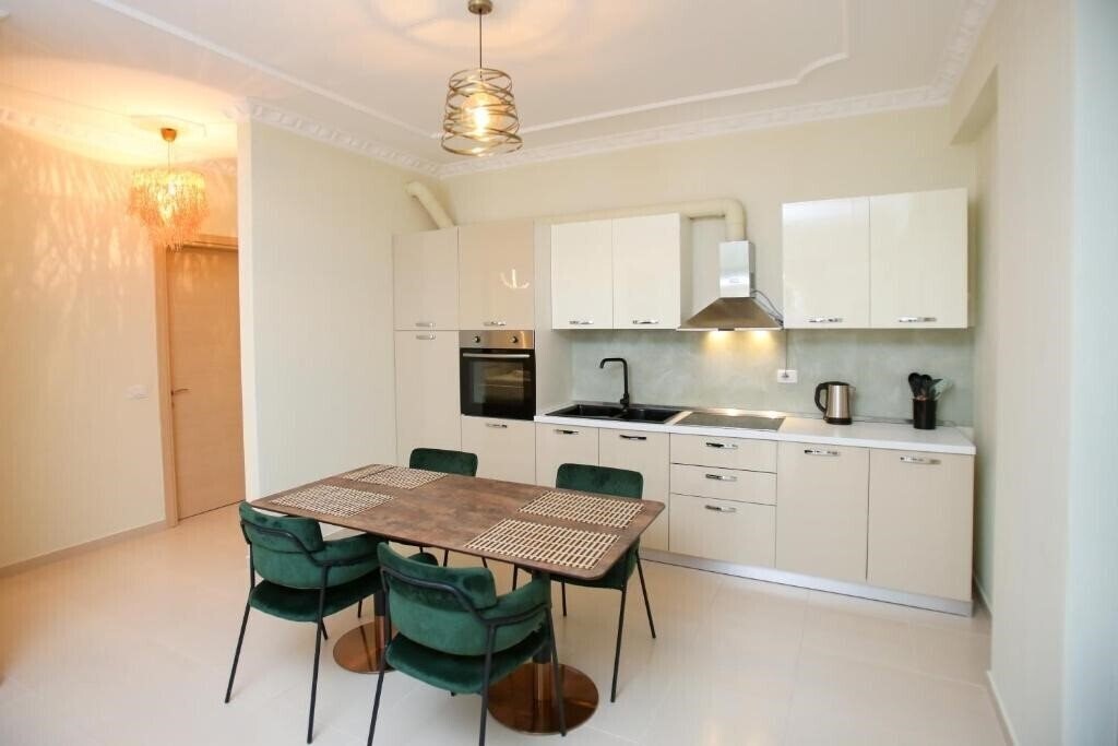 Imaginea Oasis Residence 4*
