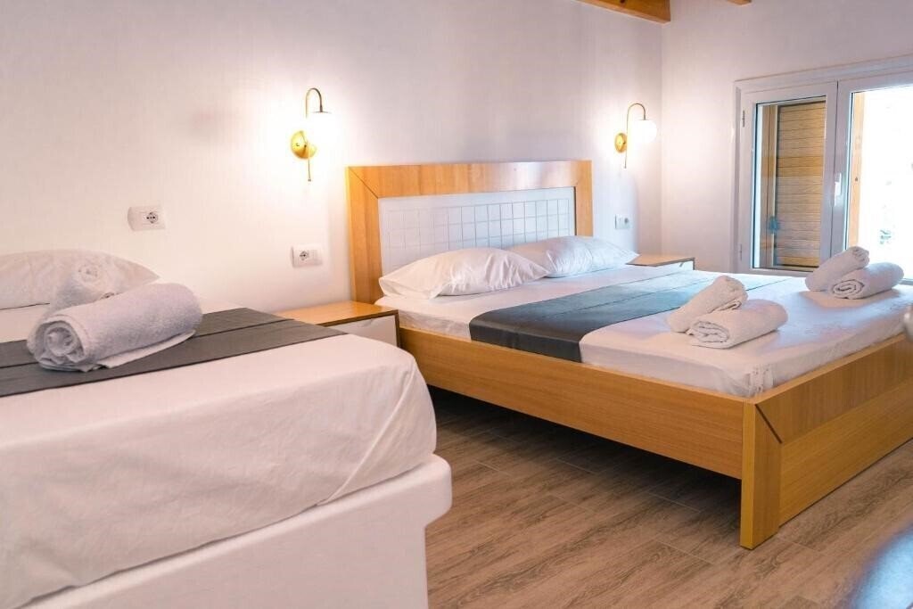 Imaginea Anxhelo Vila 3*