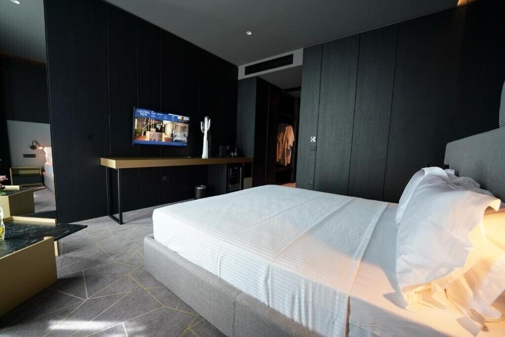 Imaginea The Central View Boutique Hotel 4*