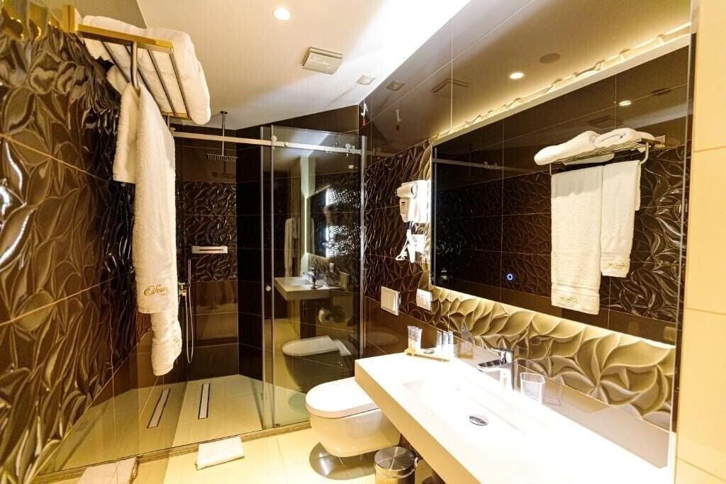 Imaginea Sea View Hotel Himare 4*