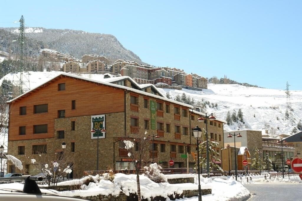 Отель Roc Del Castell 3*