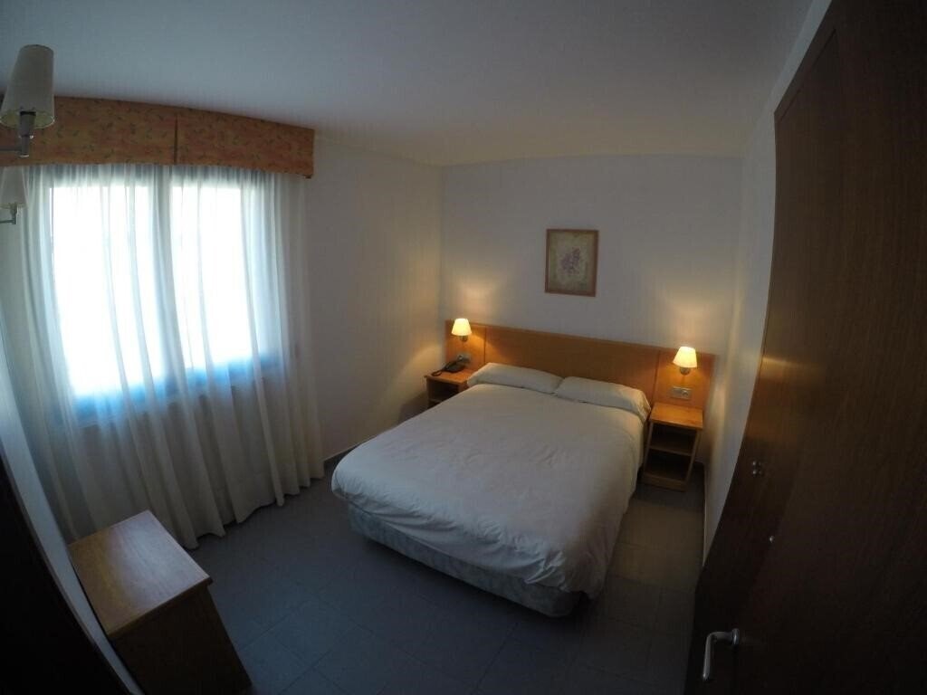 Фото Roc Del Castell 3*